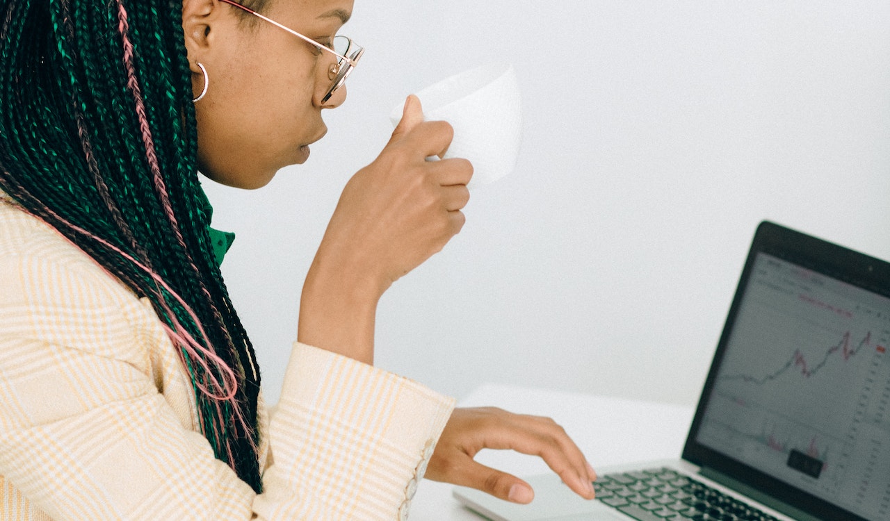 How To Start Trading Stocks as a Newbie